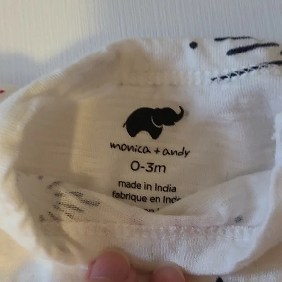 Monica and andy 0-3 month fireworks tee - Picture 2 of 2